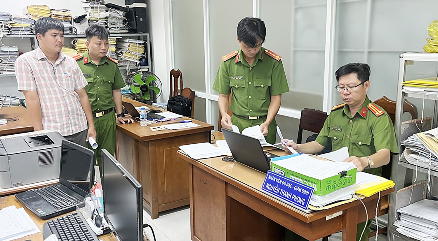 Huynh Le Phong anh 2