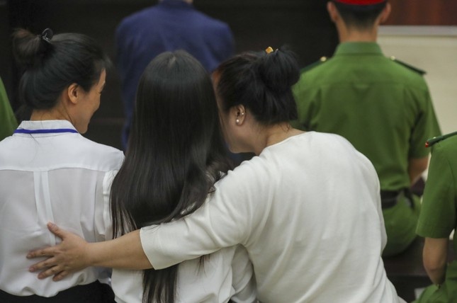 Ba Nguyen Phuong Hang,  Cong ty Dai Nam anh 1