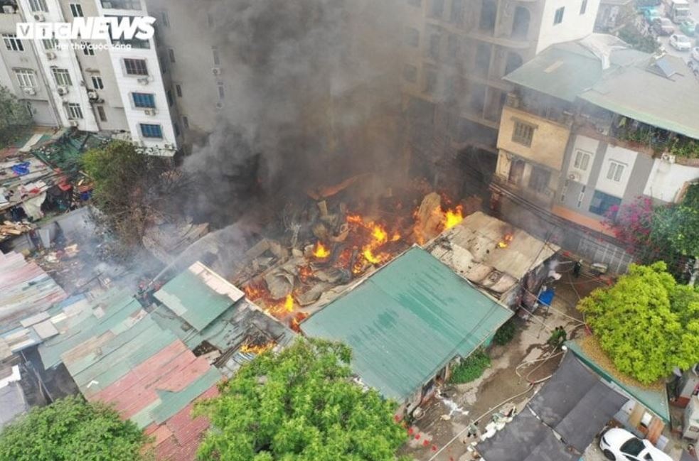 Chay khu lan Ha Noi anh 1