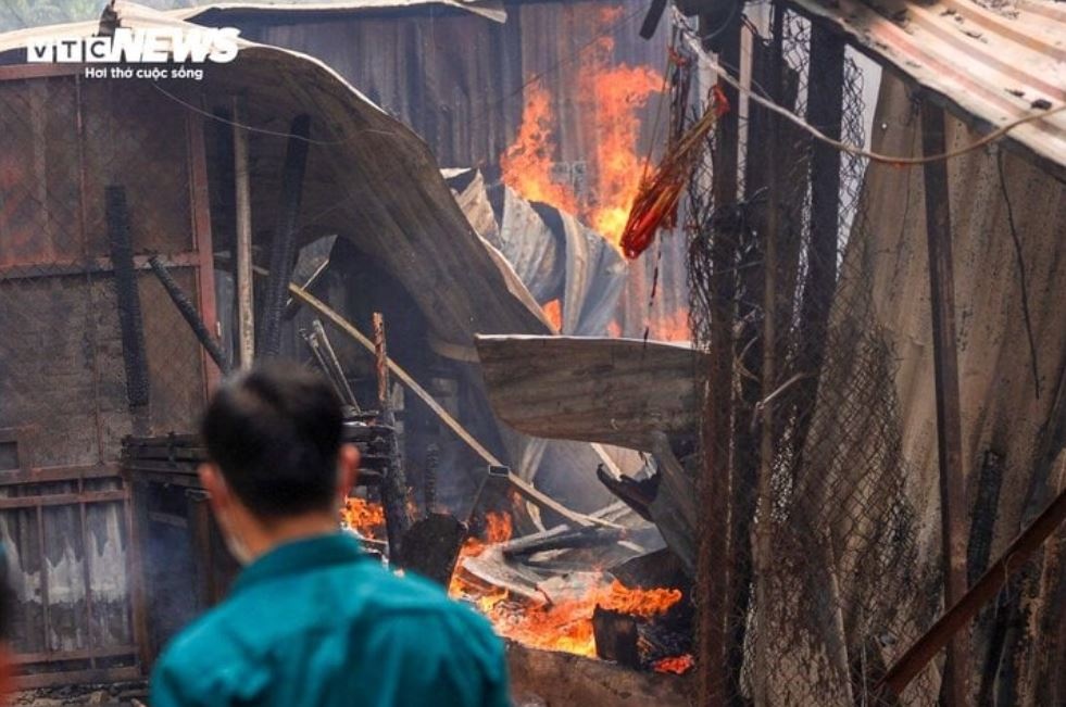Chay khu lan Ha Noi anh 3