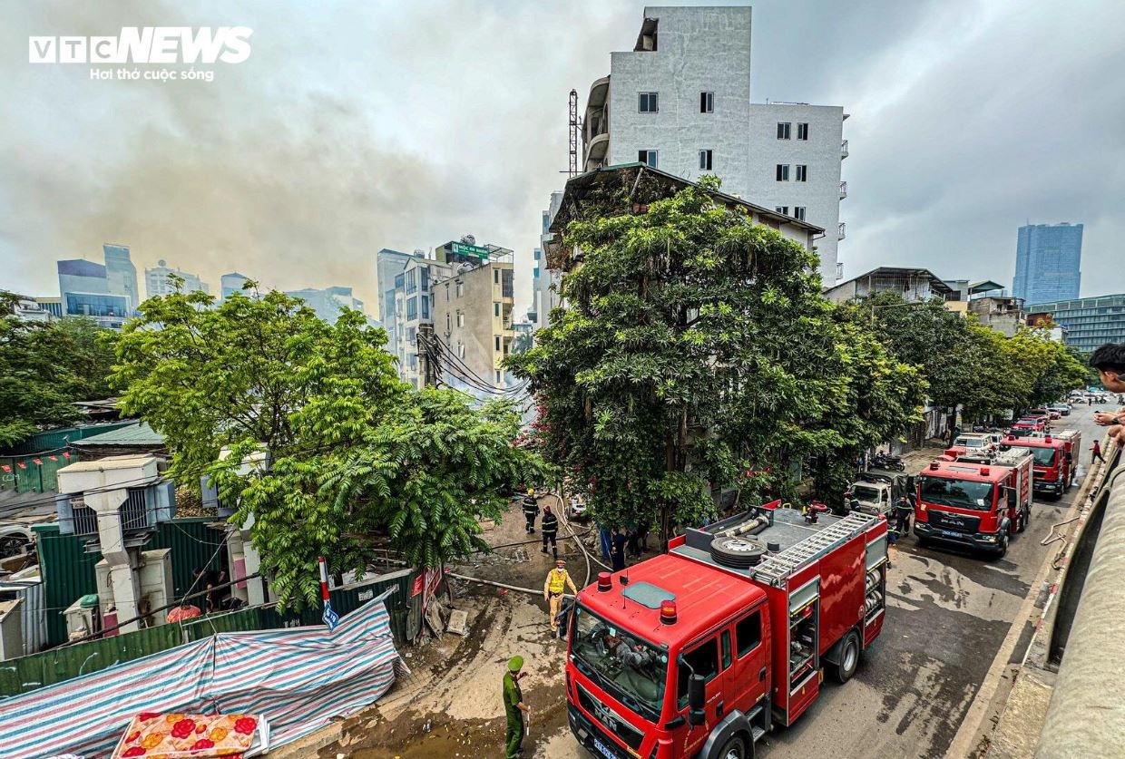 Chay khu lan Ha Noi anh 4
