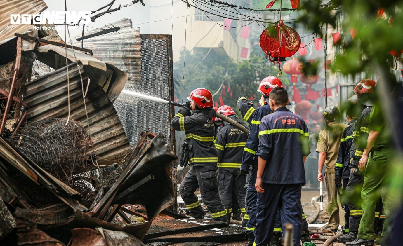 Chay khu lan Ha Noi anh 7