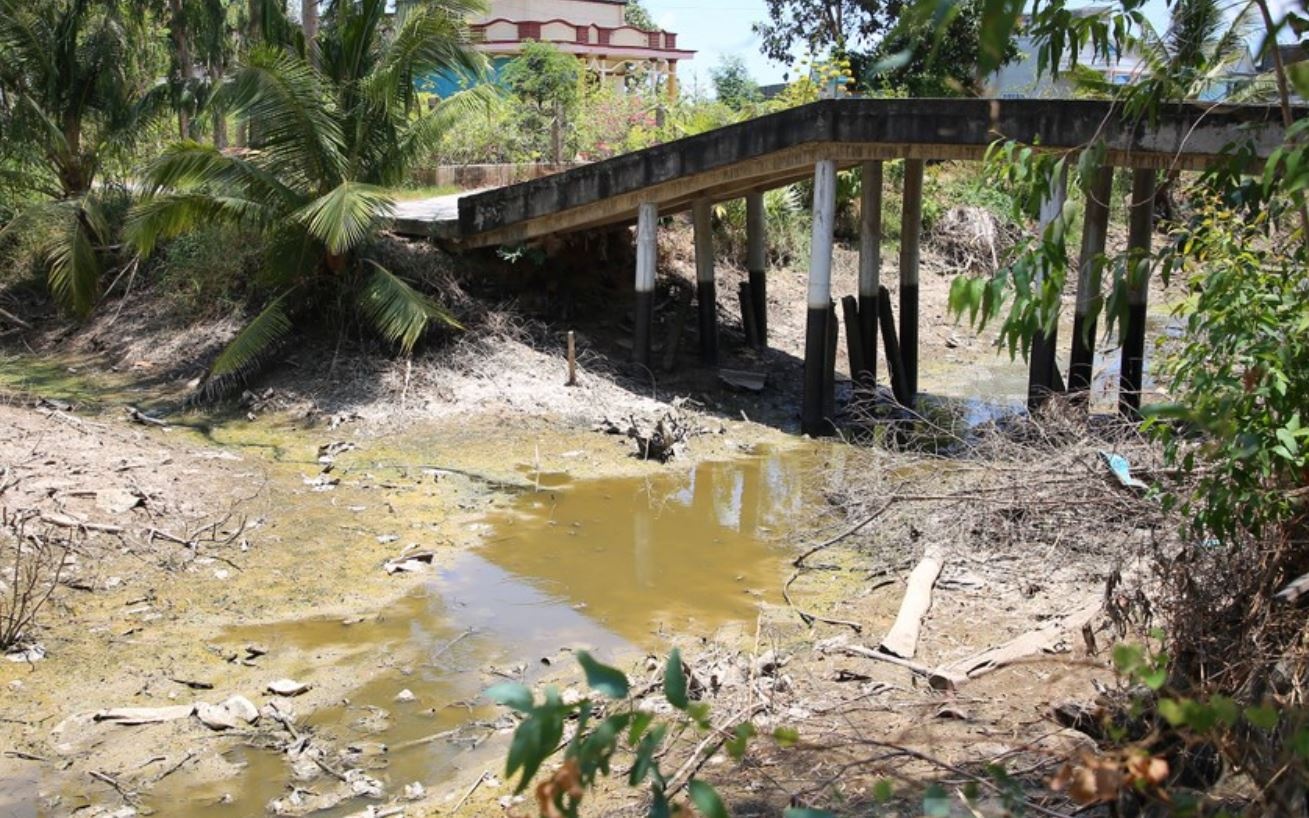 Tinh mien Tay dau tien cong bo tinh huong khan cap han man, thieu nuoc hinh anh