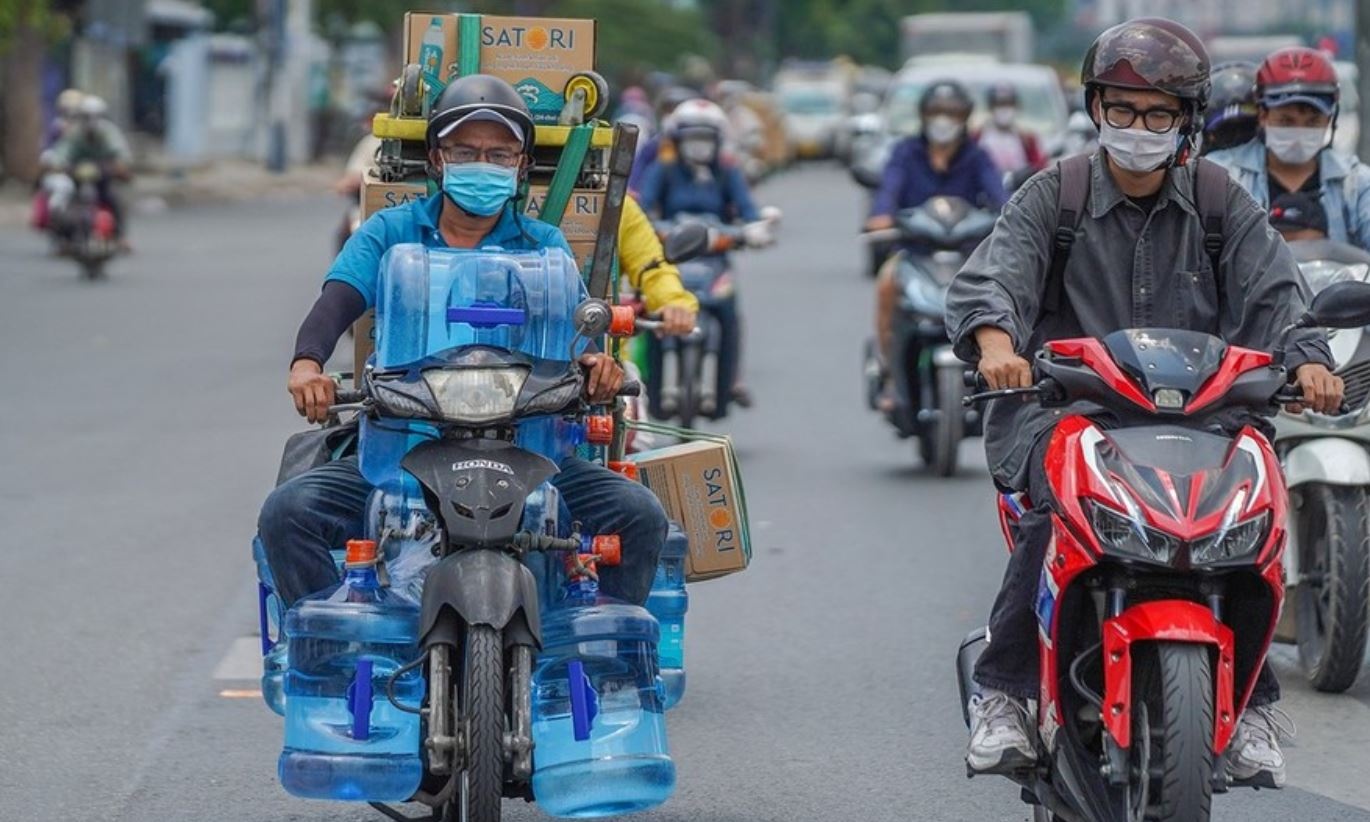 Nang nong gia tang o TP.HCM va Nam Bo vao cuoi tuan hinh anh