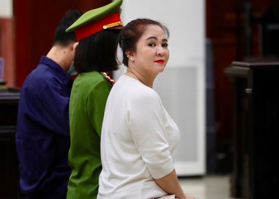 Luat su xin neu 'tinh tiet moi', xin giam an cho ba Nguyen Phuong Hang hinh anh
