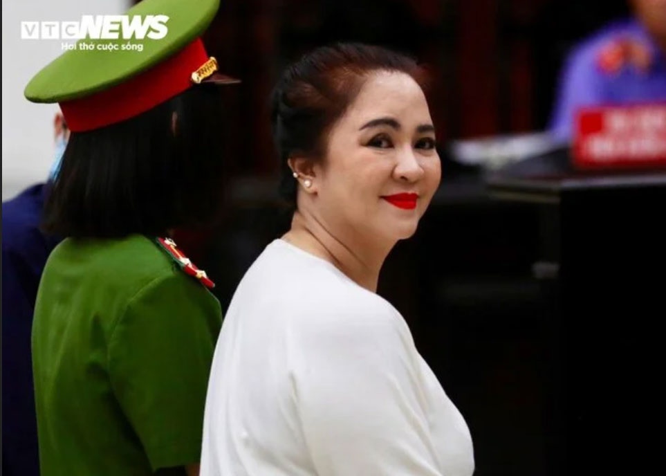 Nguyễn Phương Hằng ảnh 1 Nguyen Phuong Hang anh 1
