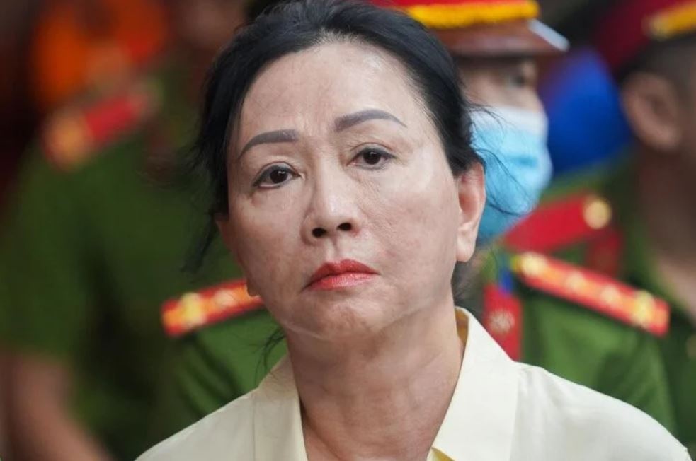 Ngay mai, tuyen an Truong My Lan va 85 bi cao hinh anh