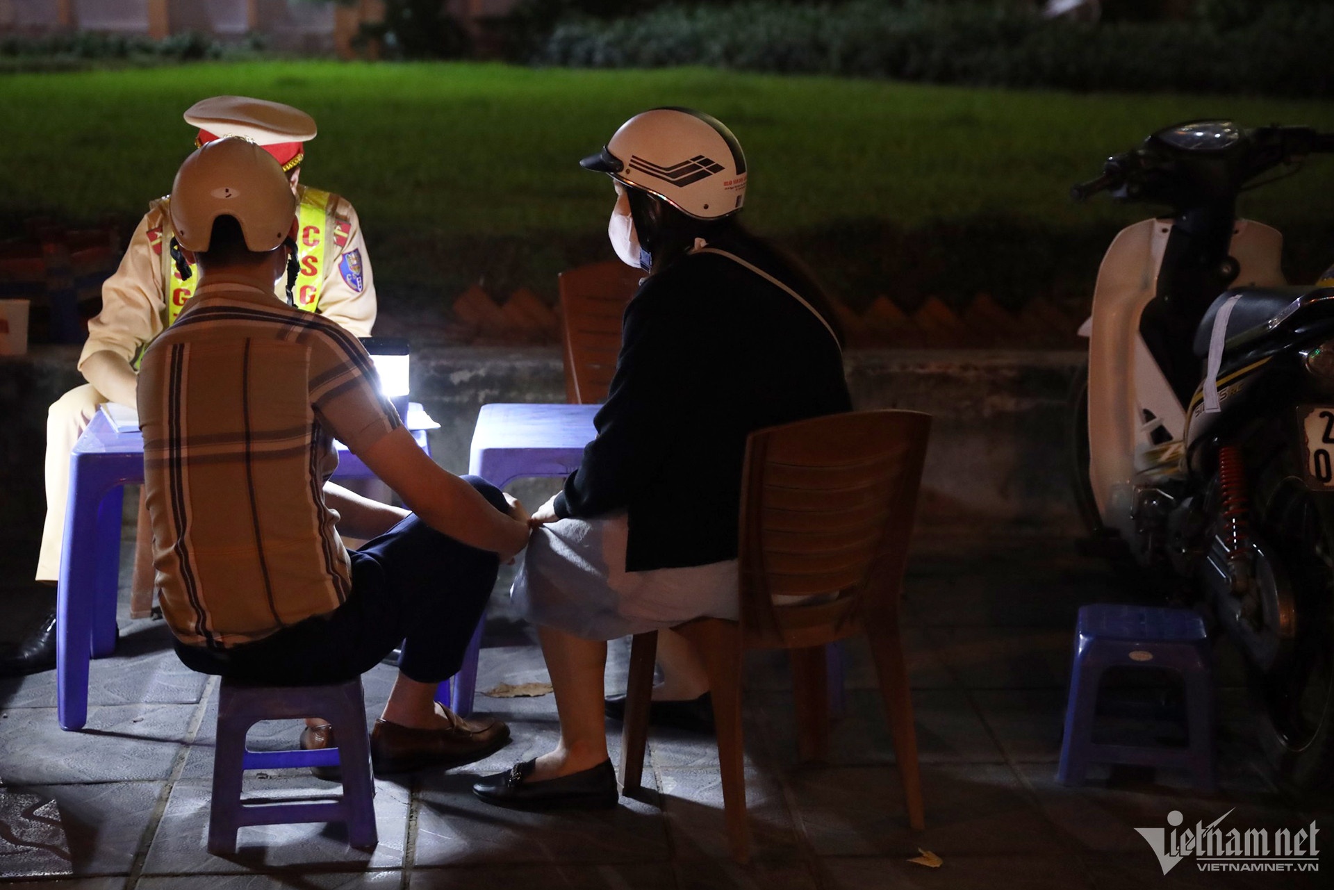 uong nua lon bia anh 3