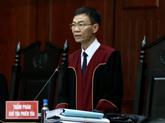 Nguyen Phuong Hang anh 1