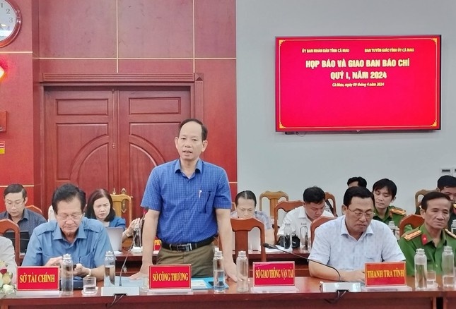 roi canh quat tuabin anh 1