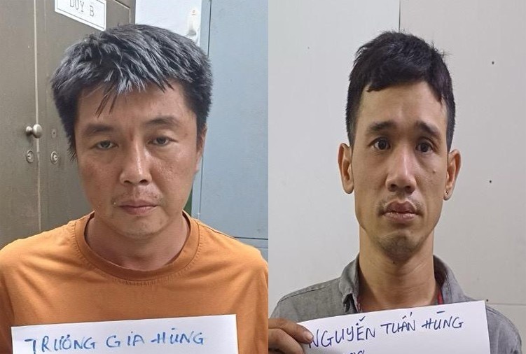 Bat 4 doi tuong cuop giat dien thoai cua khach nuoc ngoai o TP.HCM hinh anh