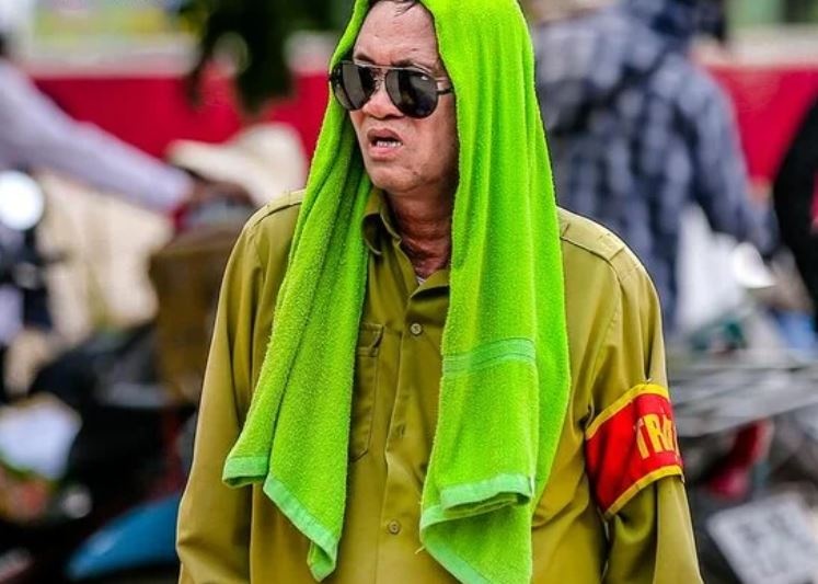 Chua vao he, mien Bac da nang nong tren 42 do C hinh anh