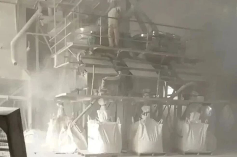 Chua co quan nao nhan trach nhiem vu 6 cong nhan tu vong do bui phoi hinh anh