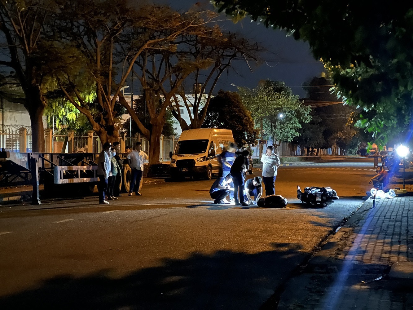 Truy bat ke sat hai nguoi phu nu trong khu cong nghiep o Binh Duong hinh anh