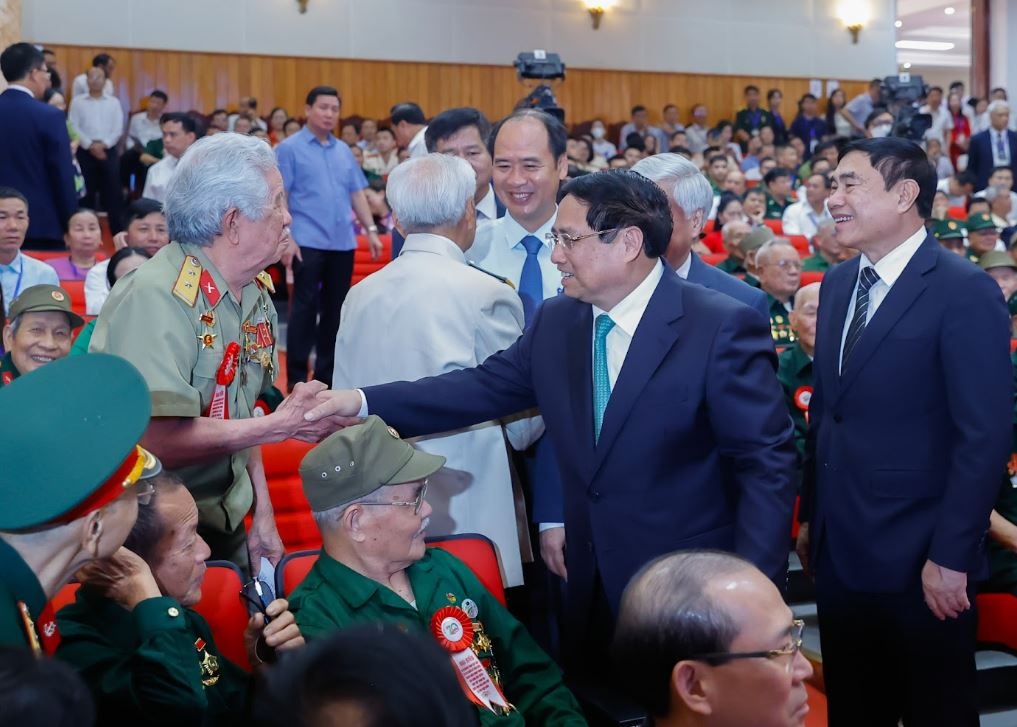 Thu tuong tri an nhung nguoi tham gia Chien dich Dien Bien Phu hinh anh