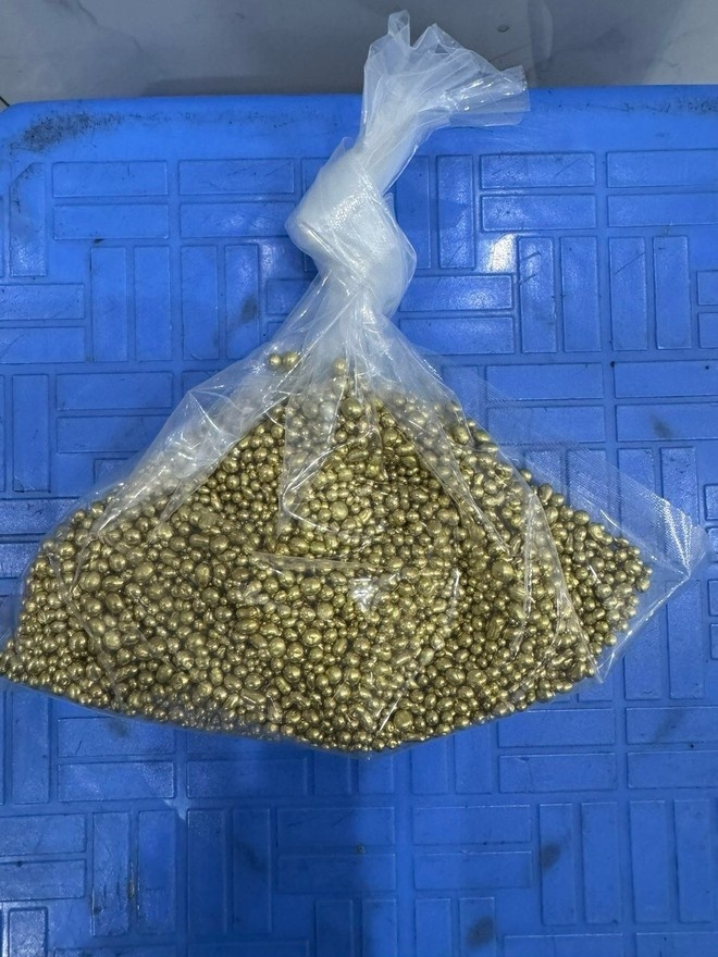 Lua ban vang gia anh 2