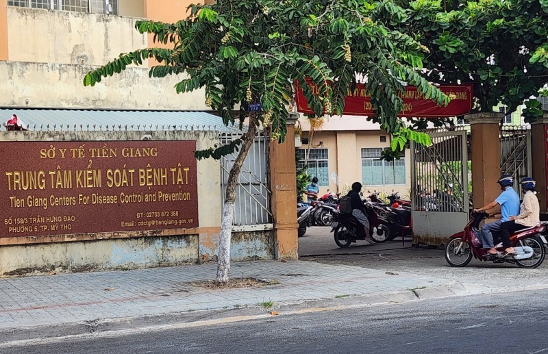 Truy to nguyen giam doc CDC Tien Giang hinh anh