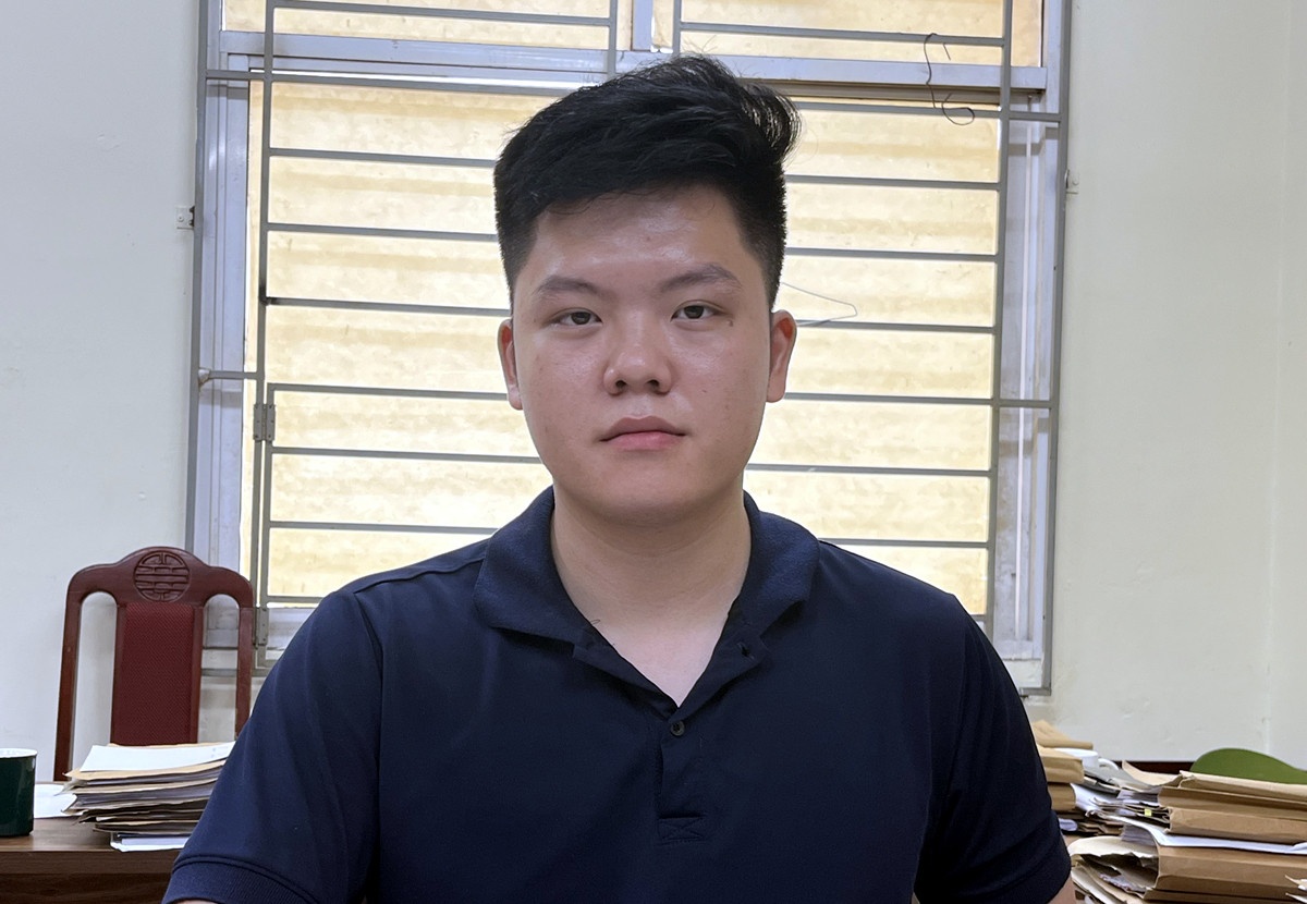 Bat giu doi tuong cuop xe taxi o Ha Noi trong dem hinh anh