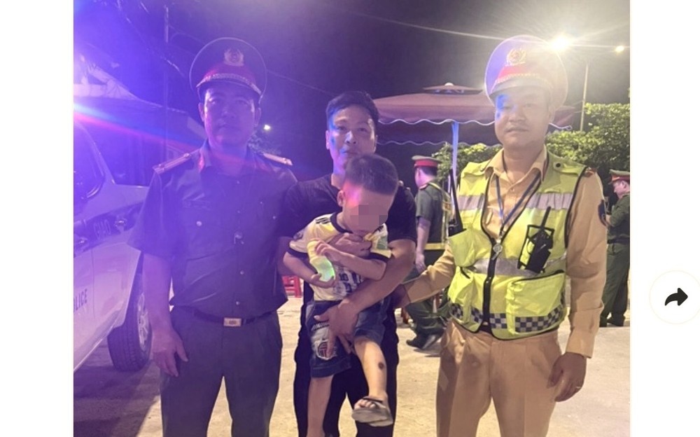 Tre em lac Cua Lo anh 3