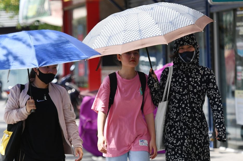 Mien Bac nang nong tro lai, tang 6 do ngay sau Gio to Hung Vuong hinh anh