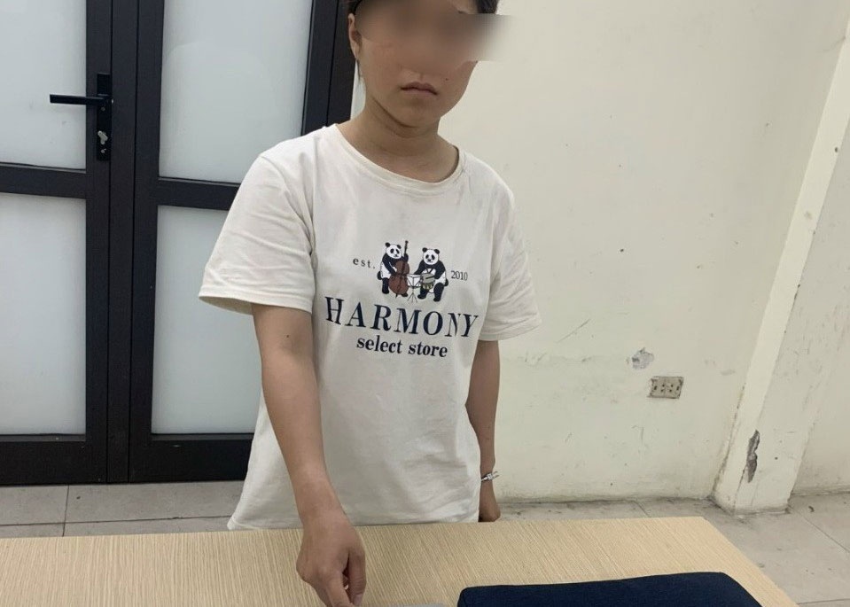 Tam giu doi tuong nu chuyen trom cap tai san o cac ky tuc xa o Ha Noi hinh anh