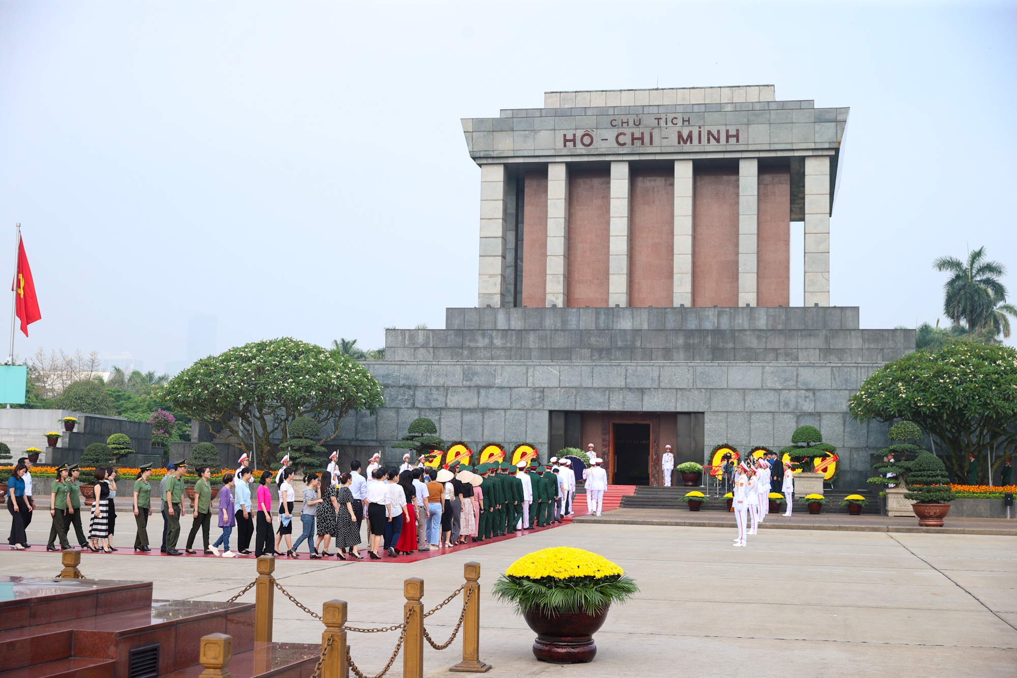 Ho Chi Minh anh 7