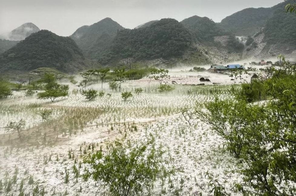 Dong loc, mua da va nang nong gia tang o Bac Bo trong thang 5 hinh anh