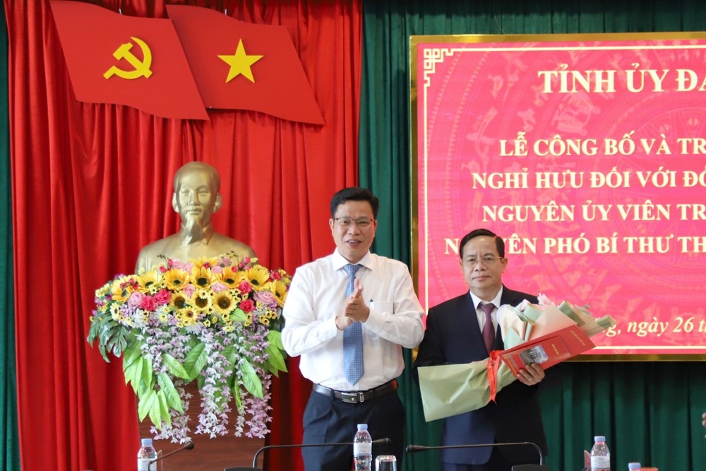 Nguyen Pho Bi thu Thuong truc Tinh uy Dak Nong nghi huu hinh anh