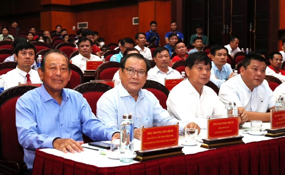 Chuyen gia, nha quan ly hien ke go the vang cho hai san Viet hinh anh