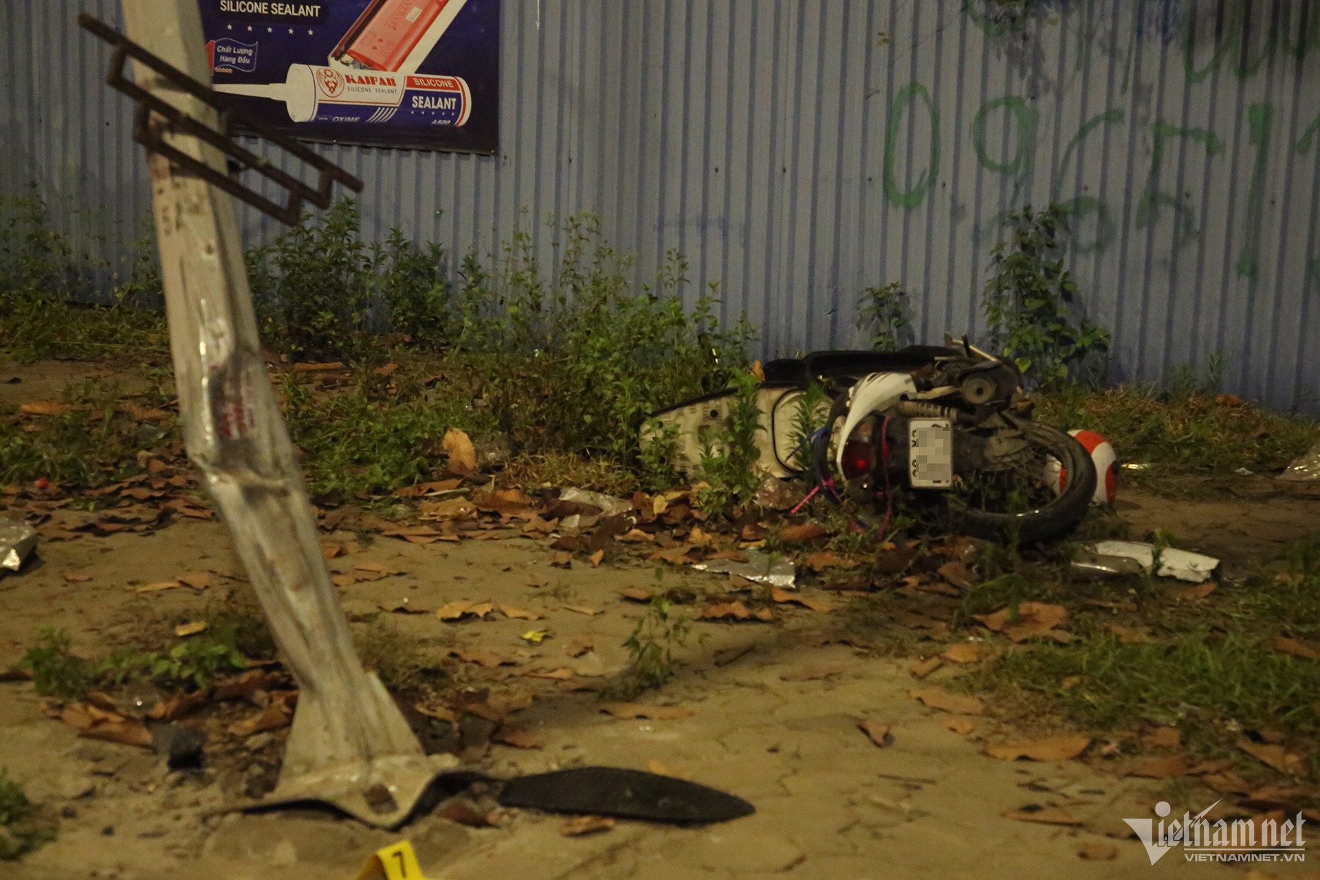 Mercedes Ha Noi anh 3