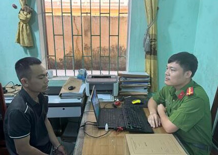 Pha khoa container trom cap tai san hinh anh