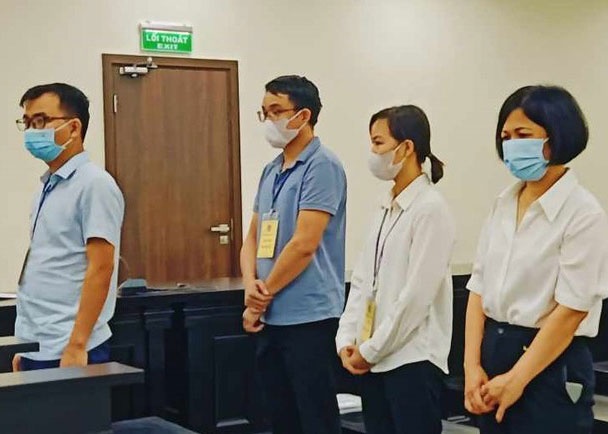 Nhom can bo Benh vien Da khoa Ba Vi linh an tu hinh anh