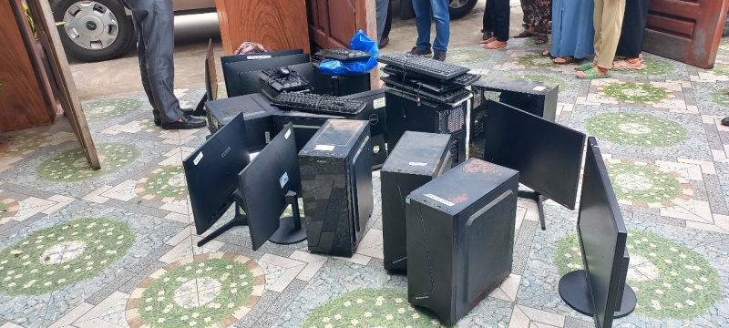 Chiem tai khoan Facebook anh 2