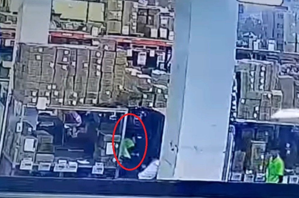 Lam ro clip nam cong nhan bi xe nang de tu vong o Binh Duong hinh anh