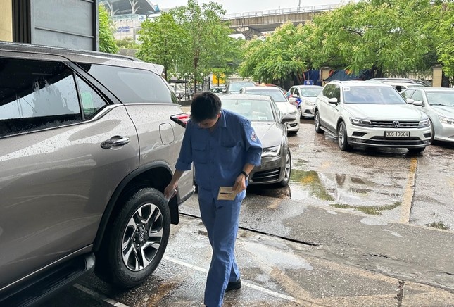 Trung tam dang kiem phot lo chi dao cua Cuc Dang kiem hinh anh