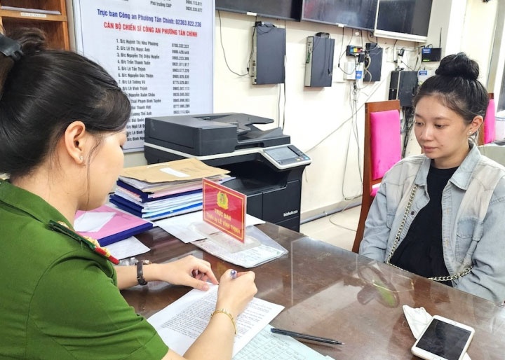 Bat ke dung ung dung chinh sua anh de lua tiem vang hinh anh