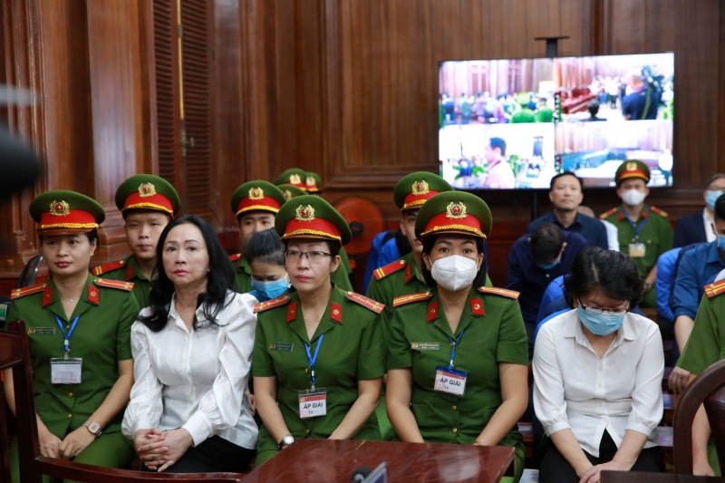 Tiep tuc dieu tra khoi tai san lien quan bi cao Truong My Lan hinh anh