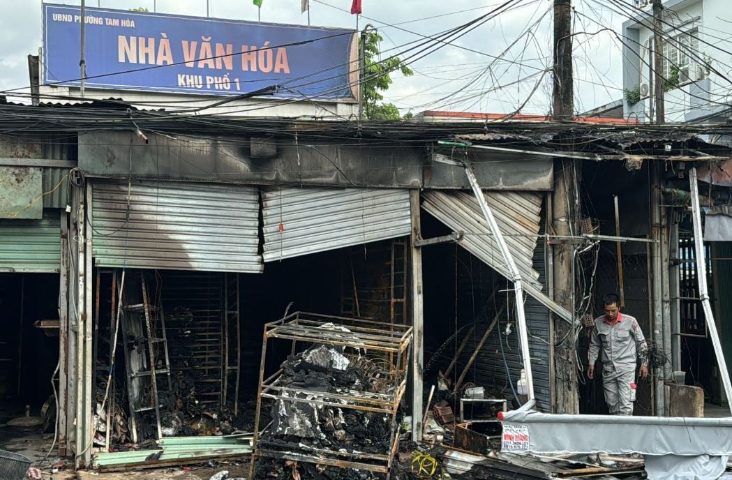 Chay lon kem tieng no trong khuon vien nha van hoa o Dong Nai hinh anh