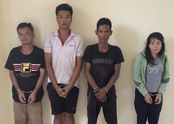 Bat hon 10 nam, nu 'mo tiec ma tuy' tai nha rieng hinh anh