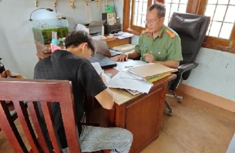 TikToker o Gia Lai dang tin vu khong CSGT de 'cau view' hinh anh