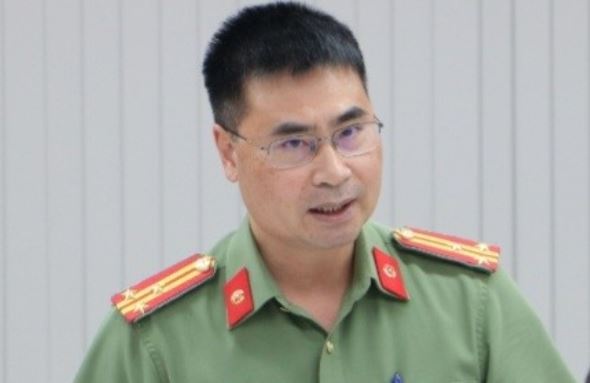 170 ty dong cua Chu tich huyen bi lua da chuyen ra nuoc ngoai hinh anh