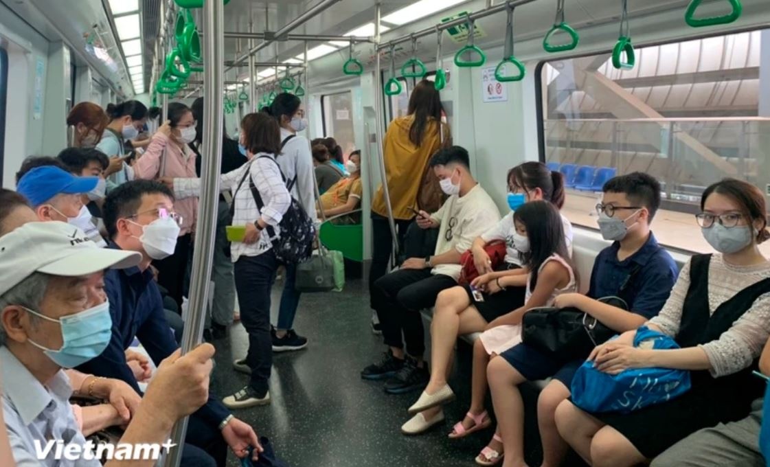 Duong sat Cat Linh anh 1