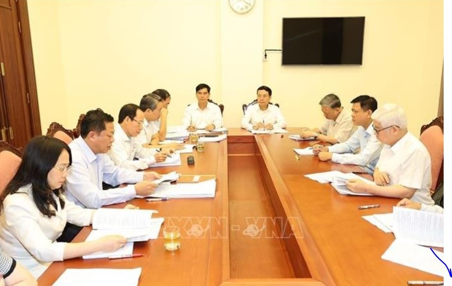 Hoi nghi Trung uong anh 5