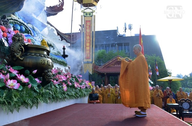 Phat giao TP.HCM anh 10