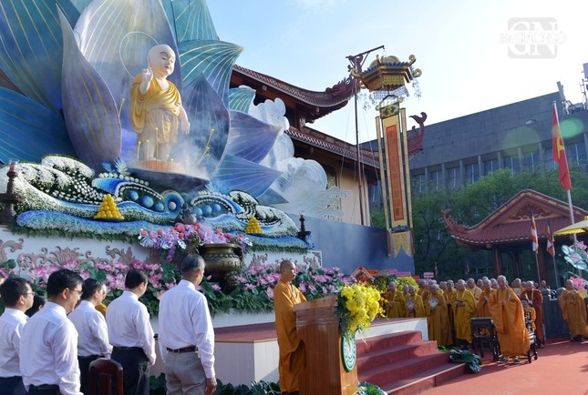 Phat giao TP.HCM anh 4