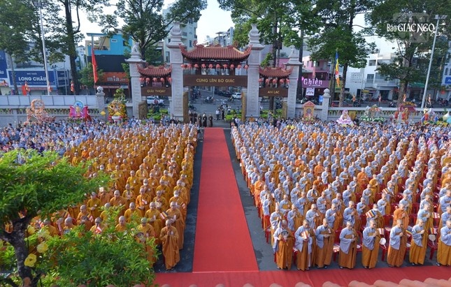 Phat giao TP.HCM anh 7