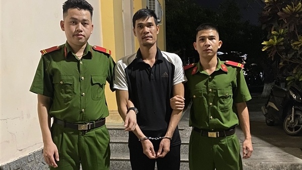 Doi tuong lua dao 'hop dong uy quyen chuyen nhuong dat' ra dau thu hinh anh