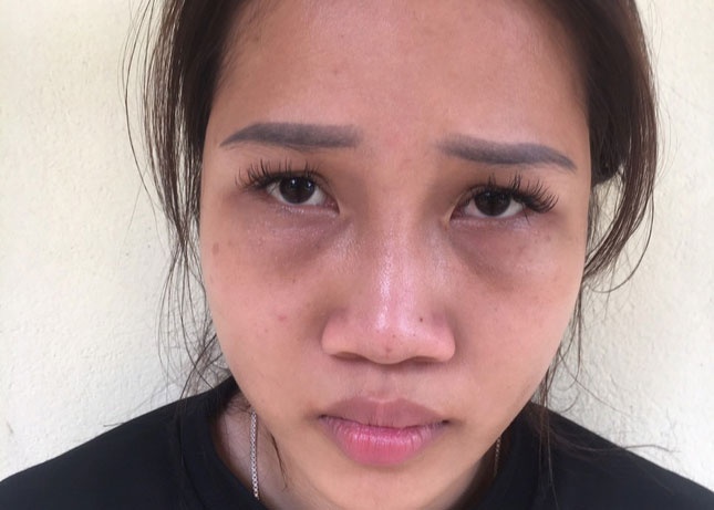 Nguoi phu nu ban ga o Ha Noi bi lua boi chieu tro moi hinh anh