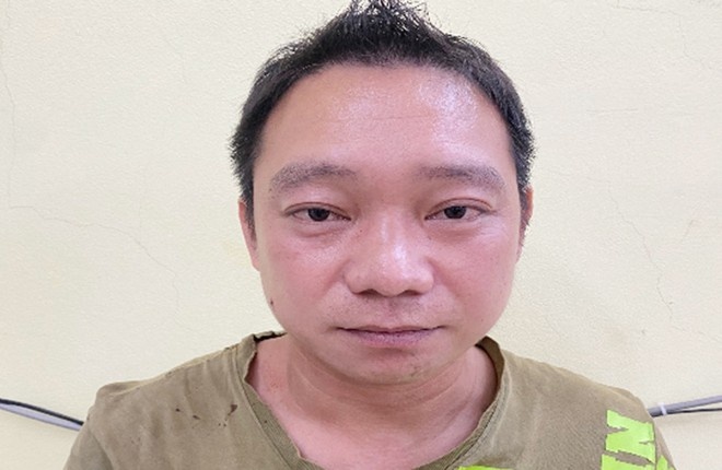 Cam kiem chem nguoi vi mau thuan trong quan nuoc hinh anh