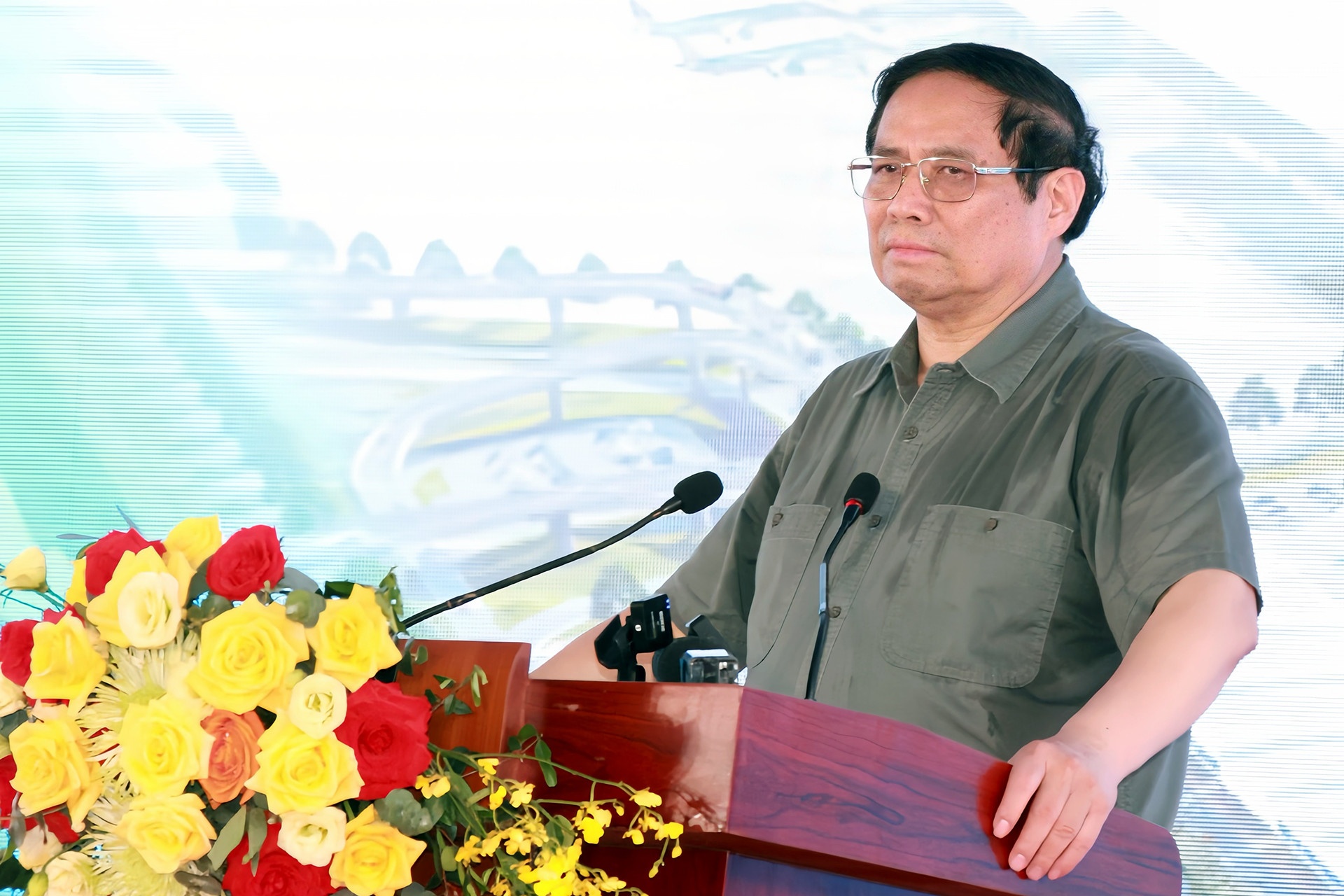 san bay Noi Bai anh 1